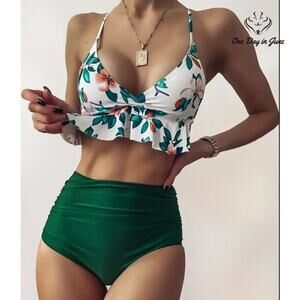 CharmLeaks Ruffle Top Bikini Swimsuit Size S